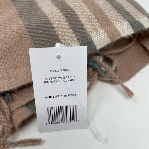 NEW - Mia & Tess Plaid Scarf - Picture 2 of 4